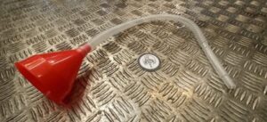 Trichter Durchmesser 8cm mit Schlauch 50cm